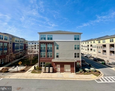 140 Copley Circle - Photo Thumbnail 14