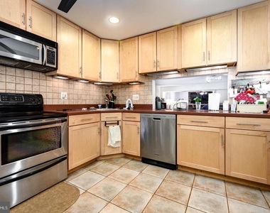 11708 Magruder Lane - Photo Thumbnail 5