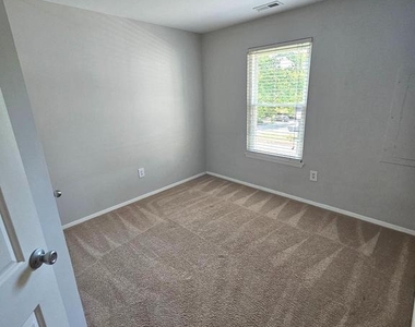 7928 Mayfair Circle - Photo Thumbnail 14