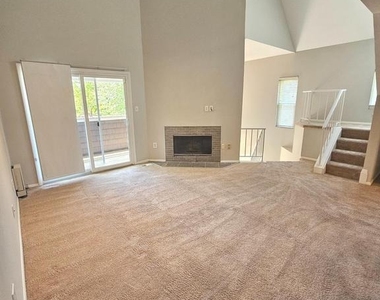 7928 Mayfair Circle - Photo Thumbnail 2