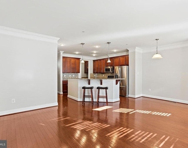 5807 Duncan Drive - Photo Thumbnail 2