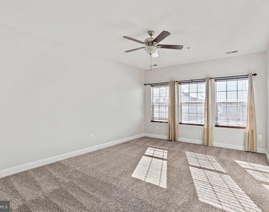 5807 Duncan Drive - Photo Thumbnail 5