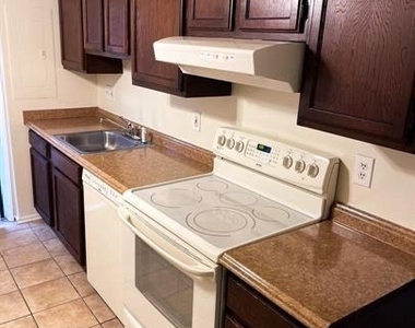 11246 Snowflake Court - Photo Thumbnail 8