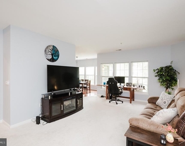 200 Secretariat Drive - Photo Thumbnail 14