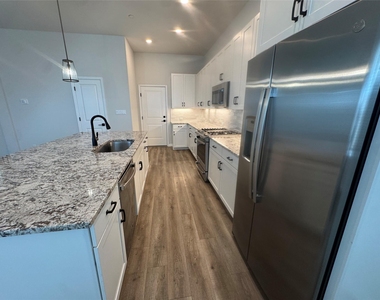 3000 Chisholm Trail Rd - Photo Thumbnail 1