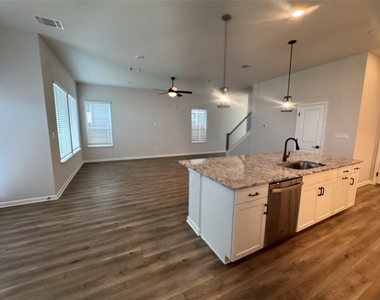 3000 Chisholm Trail Rd - Photo Thumbnail 6
