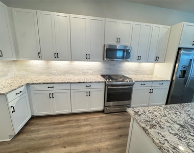 3000 Chisholm Trail Rd - Photo Thumbnail 2