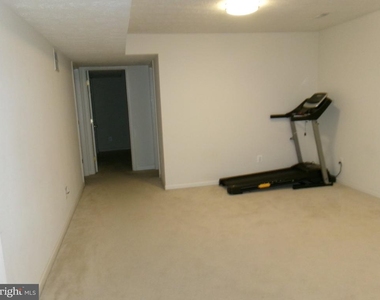 1358 Tralee Circle - Photo Thumbnail 17
