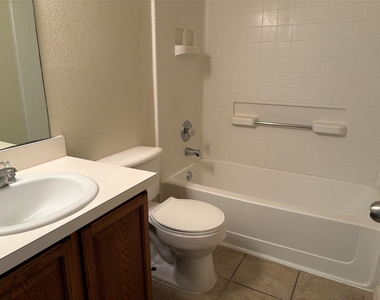125 Camelia Pkwy - Photo Thumbnail 11