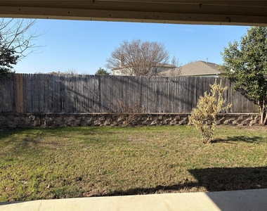 125 Camelia Pkwy - Photo Thumbnail 14