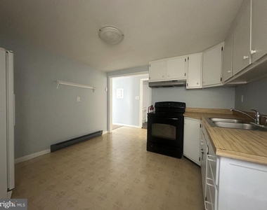 109 Caroline Avenue - Photo Thumbnail 5