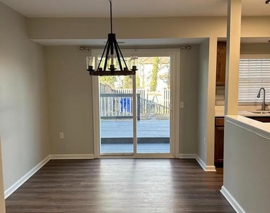 4576 Grouse Place - Photo Thumbnail 4