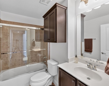607 Salado Creek Ln - Photo Thumbnail 8