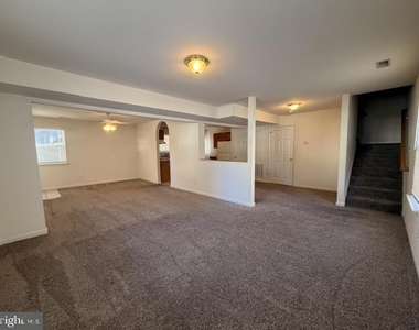4017 5th Street - Photo Thumbnail 2
