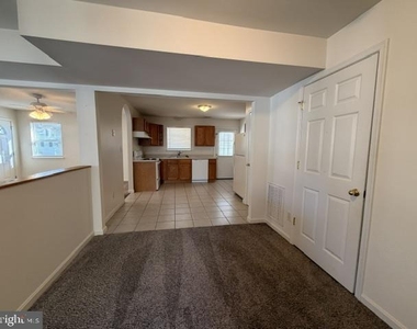 4017 5th Street - Photo Thumbnail 3