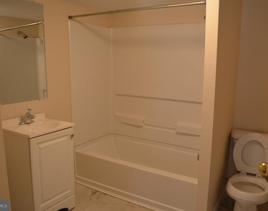 4038 7th Street - Photo Thumbnail 5