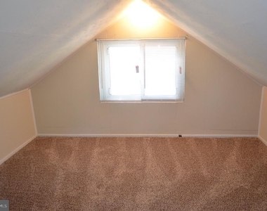 4038 7th Street - Photo Thumbnail 9