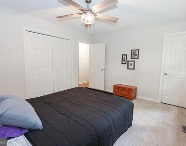 348 Little Bear Lane - Photo Thumbnail 25