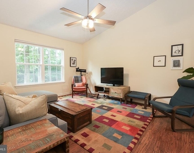 348 Little Bear Lane - Photo Thumbnail 19