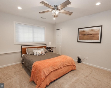 348 Little Bear Lane - Photo Thumbnail 42
