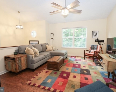 348 Little Bear Lane - Photo Thumbnail 16