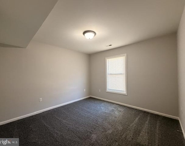 4022 5th Street - Photo Thumbnail 6