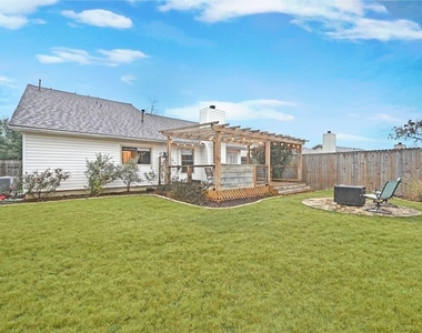9906 Willers Way - Photo Thumbnail 4