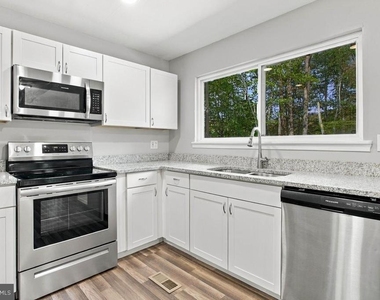 9914 Mcintosh Drive - Photo Thumbnail 11