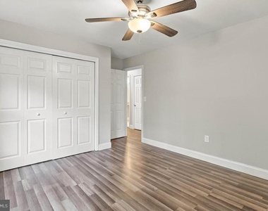 9914 Mcintosh Drive - Photo Thumbnail 16