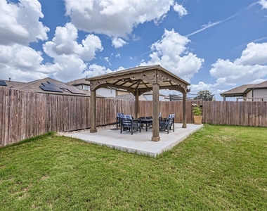 913 Medina Way - Photo Thumbnail 19