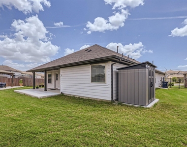 913 Medina Way - Photo Thumbnail 20