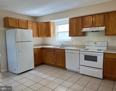 3813 7th Street - Photo Thumbnail 7