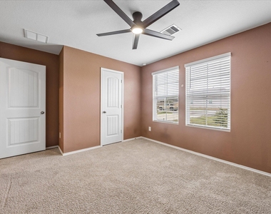 357 Harvest Creek Dr - Photo Thumbnail 8