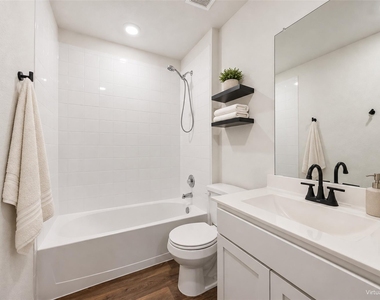 357 Harvest Creek Dr - Photo Thumbnail 10