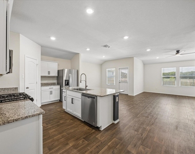 357 Harvest Creek Dr - Photo Thumbnail 5