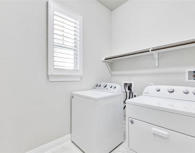 12328 Reserve Creek Dr - Photo Thumbnail 16
