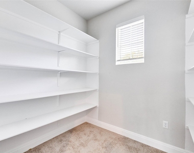 12328 Reserve Creek Dr - Photo Thumbnail 17