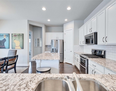 12328 Reserve Creek Dr - Photo Thumbnail 8