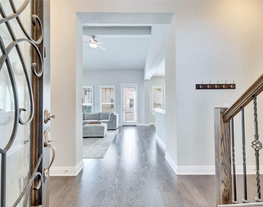 12328 Reserve Creek Dr - Photo Thumbnail 2