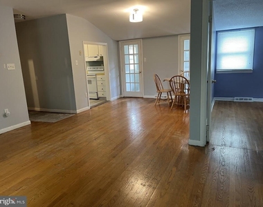12324 Greenspring Avenue - Photo Thumbnail 3
