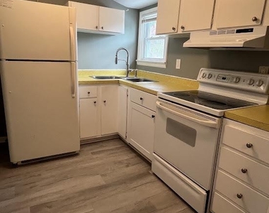 12324 Greenspring Avenue - Photo Thumbnail 4