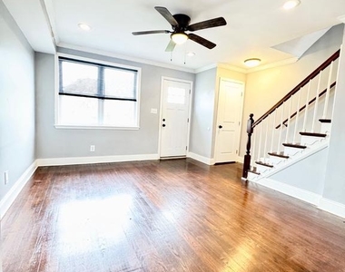 2720 Plainfield Road - Photo Thumbnail 2