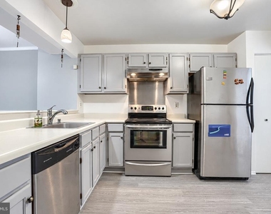 3831 Glenview Terrace - Photo Thumbnail 3