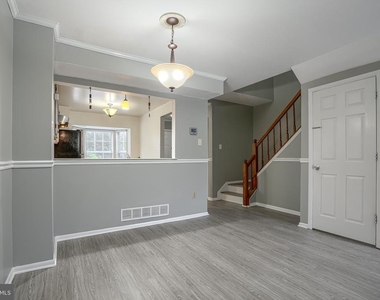 3831 Glenview Terrace - Photo Thumbnail 7