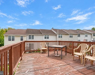 3831 Glenview Terrace - Photo Thumbnail 25