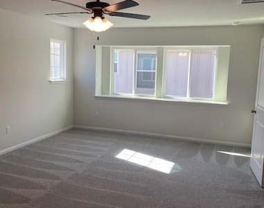 10104 Forest Grove Dr - Photo Thumbnail 12