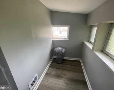 4009 Elderon Avenue - Photo Thumbnail 13