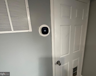 4009 Elderon Avenue - Photo Thumbnail 17