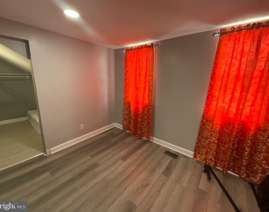4009 Elderon Avenue - Photo Thumbnail 7
