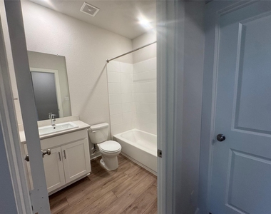 65 Hereford Loop - Photo Thumbnail 18